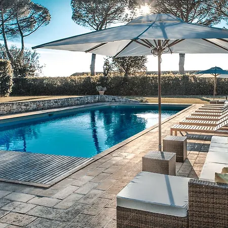 Ravano Villa *